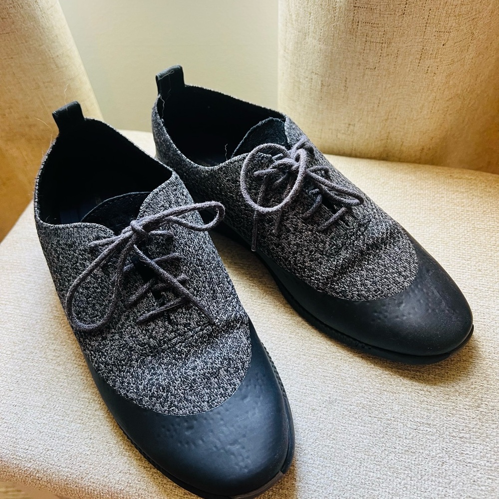 Cole Haan 2.Zerogrand W12262 Black
Oxford Loafers